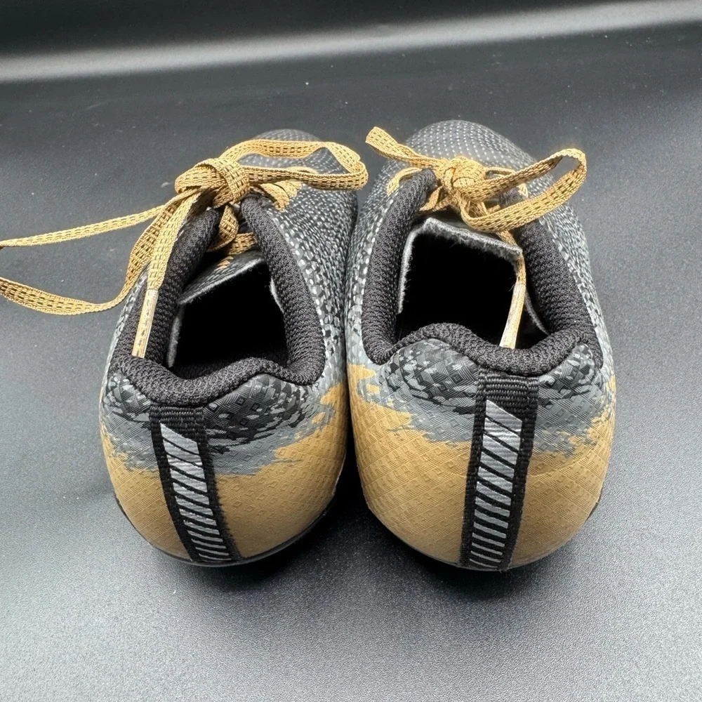 DSG Black and Gray Sneakers Modern Athletic Design